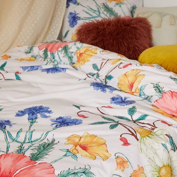 Urban Outfitters Krista Scarf Floral Duvet Cover - Picture 2 of 7